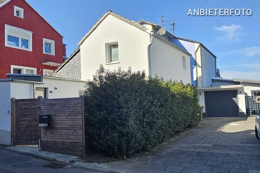 Kleines Luxus-Haus möbliert und mit Sonnenhof in Bornheim-Walberberg
