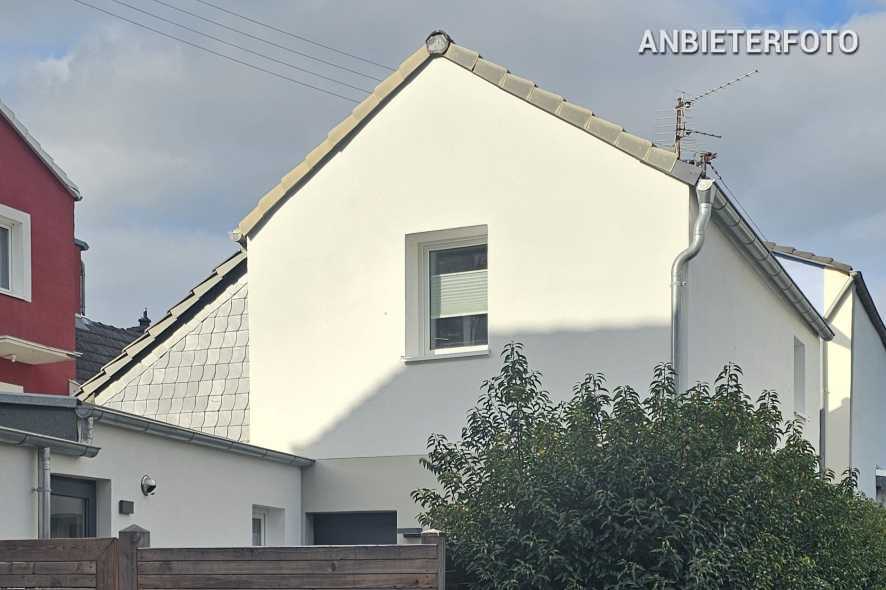 Kleines Luxus-Haus möbliert und mit Sonnenhof in Bornheim-Walberberg